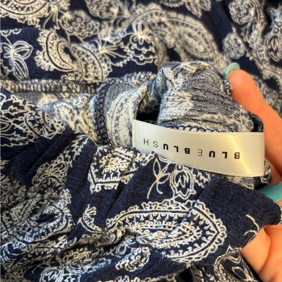 Two piece paisley outfit - Picture 3 of 4